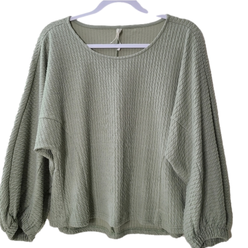 B. Anthropologie Arya textured top with 3/4 puffed sleeves, size XL